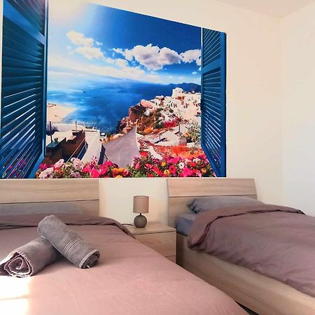 Large, 3 Bedroom Apartment In Marsascala マルサスカーラ エクステリア 写真