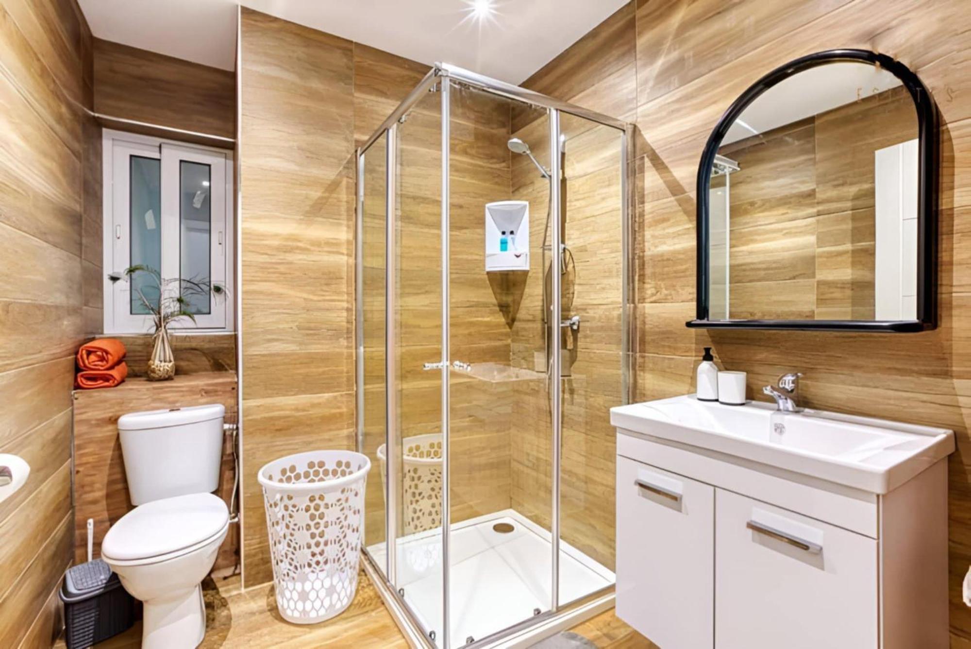 Large, 3 Bedroom Apartment In Marsascala マルサスカーラ エクステリア 写真